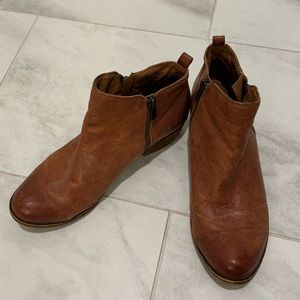 Women’s Lucky Brand Basel Booties size 8, brown